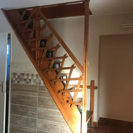 Erika-vendeghaz Διαμέρισμα *